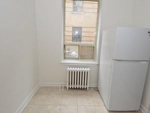 Bachelor apartment for rent in TORONTO 