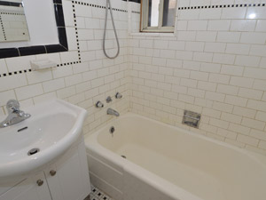 Bachelor apartment for rent in TORONTO 