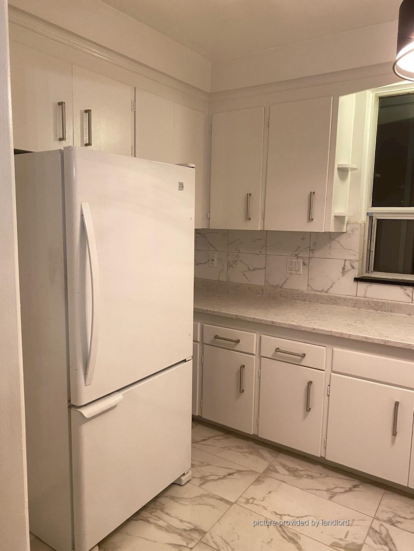 For rent 17 Dwight Avenue Toronto, 2 bdrm Viewit 223021