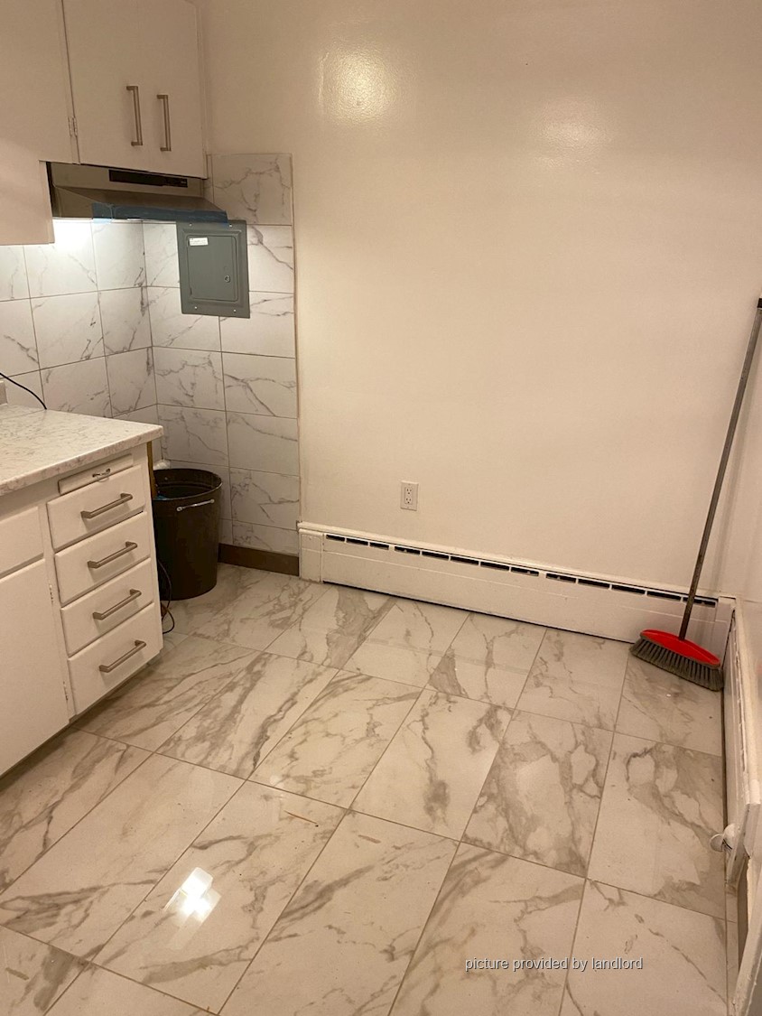 For rent 17 Dwight Avenue Toronto, 2 bdrm Viewit 223021