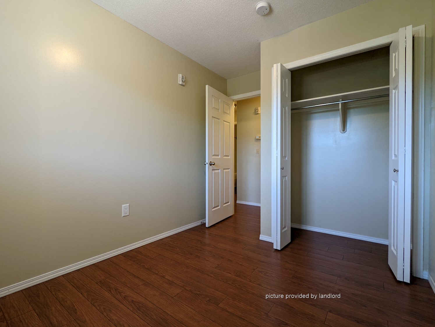 For rent 1927/ 1945 Halifax St Regina, 3+ bdrm Viewit 223457