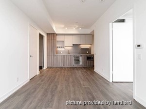 Rental High-rise 5 Buttermill Avenue, Vaughan, ON