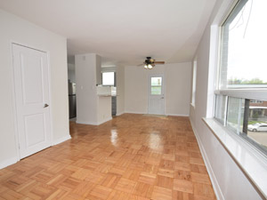 Bachelor apartment for rent in ETOBICOKE 