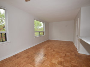 Bachelor apartment for rent in ETOBICOKE 