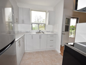 Bachelor apartment for rent in ETOBICOKE 