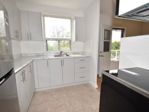 Bachelor apartment for rent in ETOBICOKE 