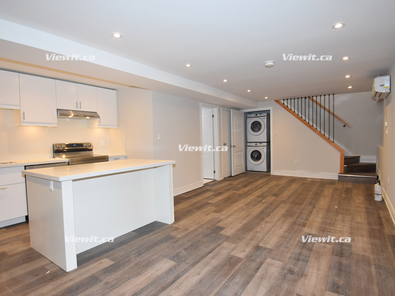 For rent DanforthJones Toronto, 2 bdrm Viewit 226705