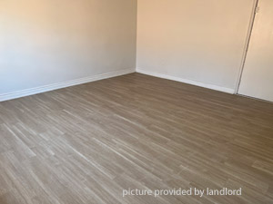 Bachelor apartment for rent in EAST YORK