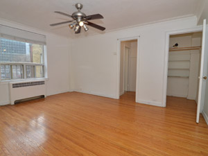 Bachelor apartment for rent in Toronto
