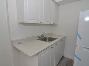 Bachelor apartment for rent in Toronto