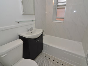 Bachelor apartment for rent in Toronto
