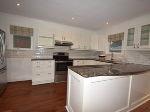 3+ Bedroom apartment for rent in SCARBOROUGH 