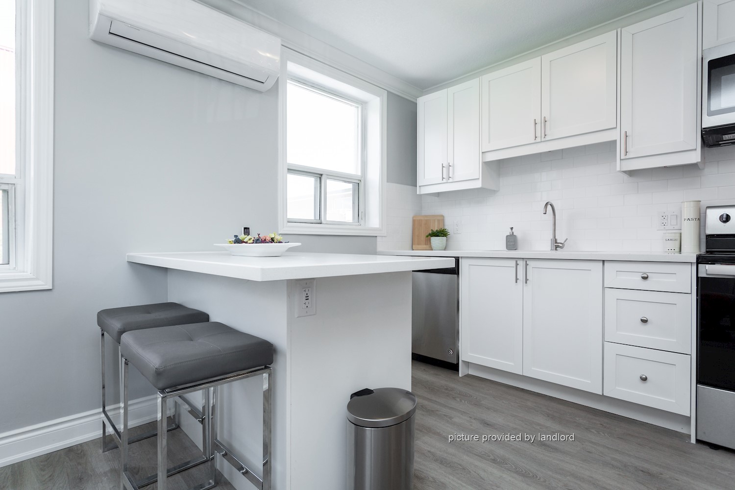 For rent 335 Melvin Avenue Hamilton, 1 bdrm Viewit 228110