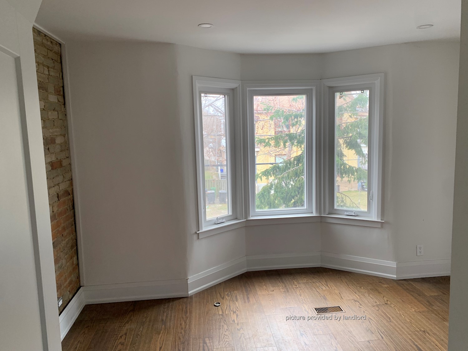 For rent Bloor StDundas St W Toronto, 2 bdrm Viewit 228558