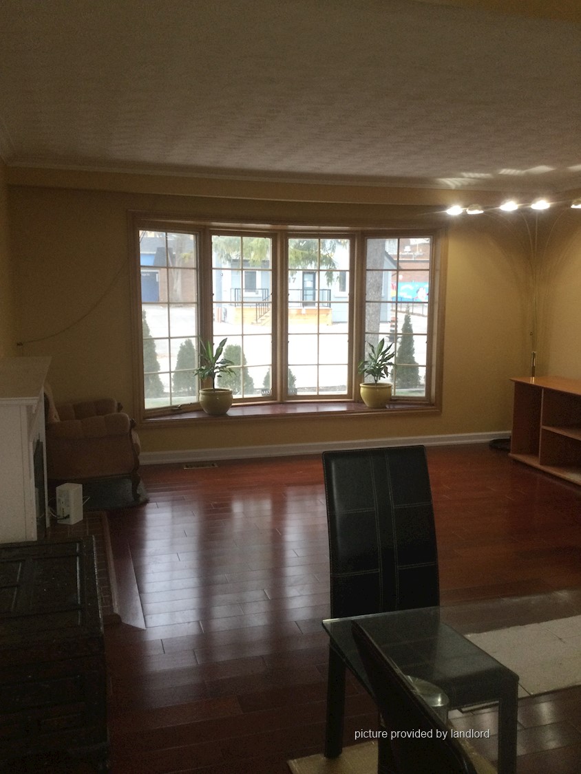 For rent YongeMajor Mackenzie Richmond Hill, 3+ bdrm Viewit 228646