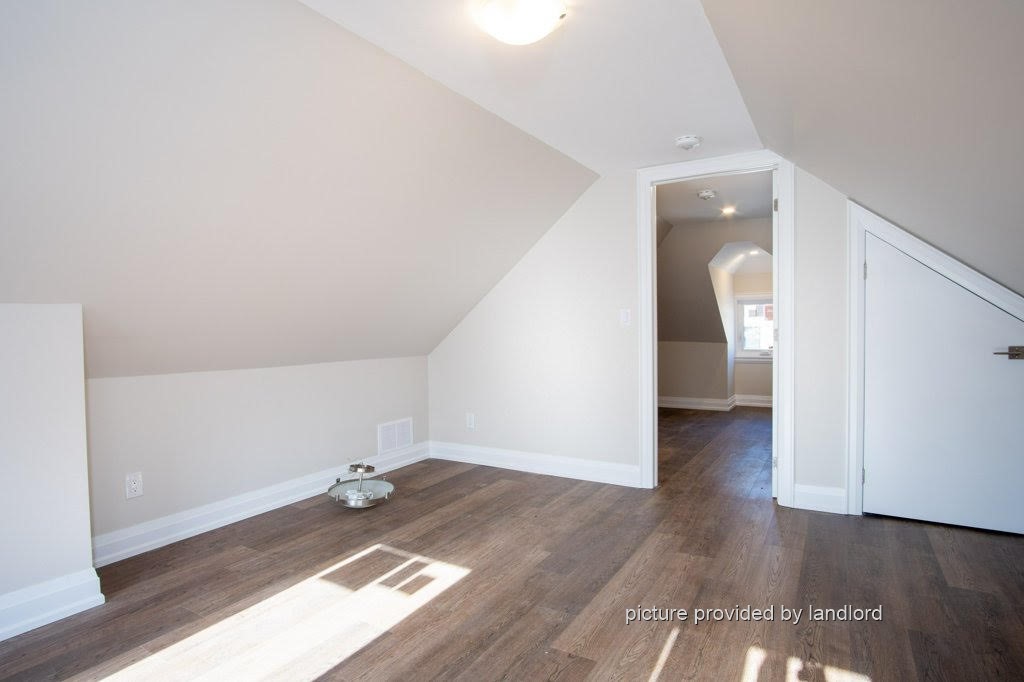 For rent High Park Toronto, 2 bdrm Viewit 229120