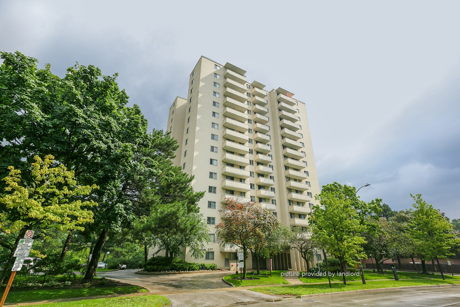 for-rent-2177-sherobee-road-mississauga-1-bdrm-viewit-229634