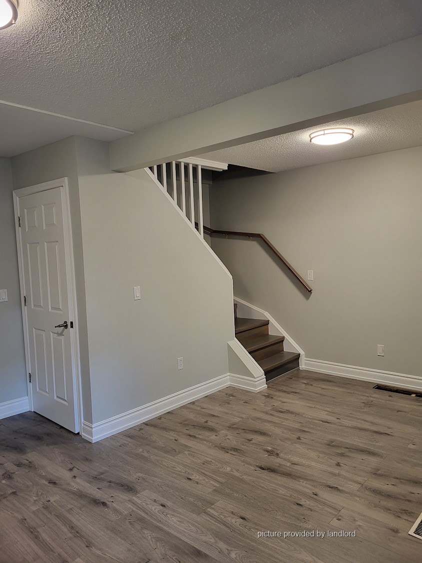 For rent 477 Dean Avenue Oshawa, 2 bdrm Viewit 230441