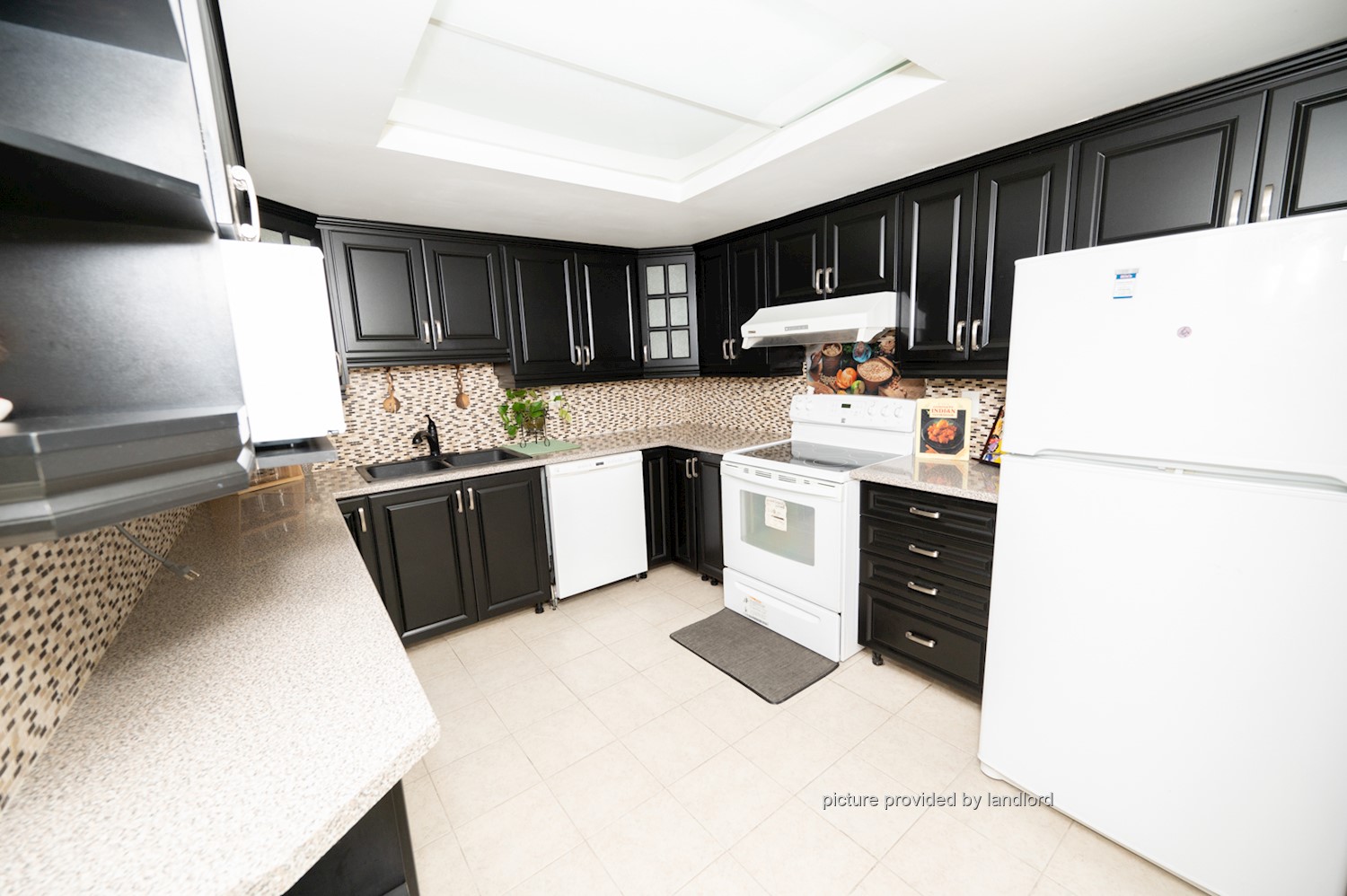 For rent EglintonHurontario Mississauga, 2 bdrm Viewit 230552