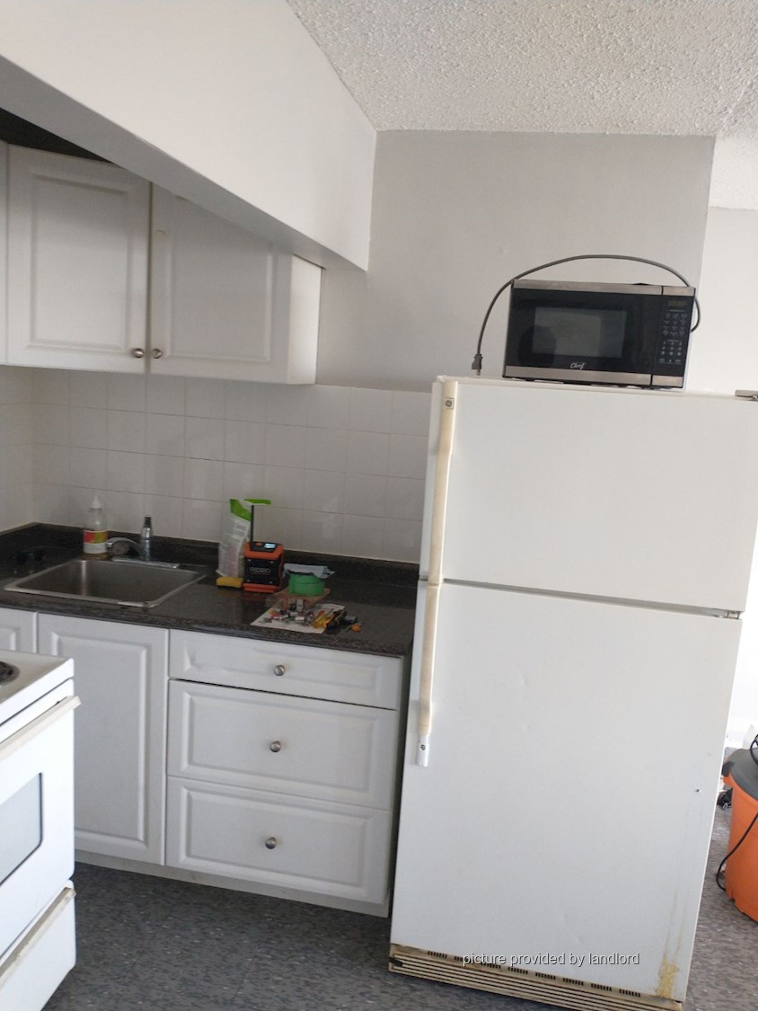 For rent YongeMajor Mackenzie Richmond Hill, 1 bdrm Viewit 230780