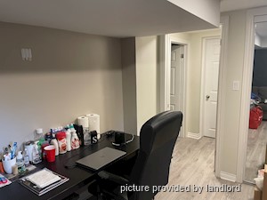 Room / Shared apartment for rent in TORONTO