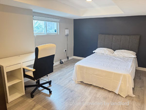 Room / Shared apartment for rent in TORONTO