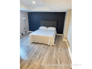 Room / Shared apartment for rent in TORONTO
