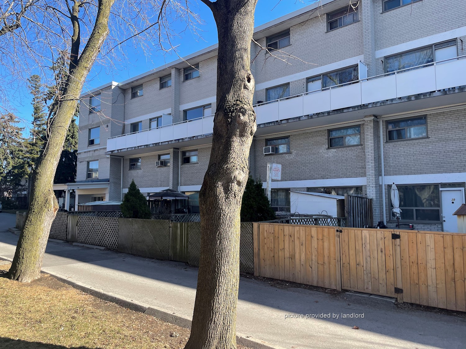For rent 2808 Keele Street Toronto, Bach Viewit 231315