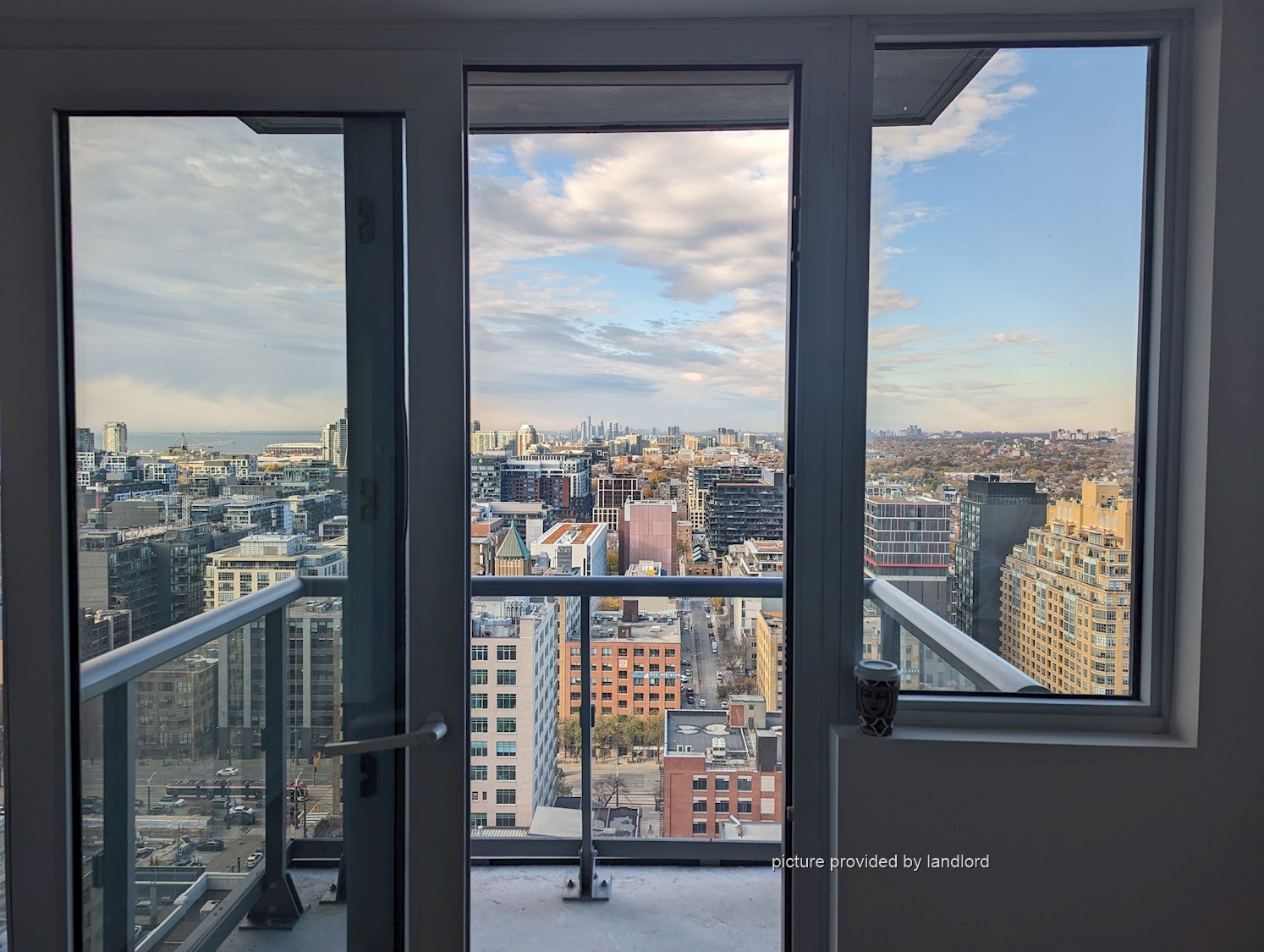 For rent PeterAdelaide Toronto, 1 bdrm Viewit 231545