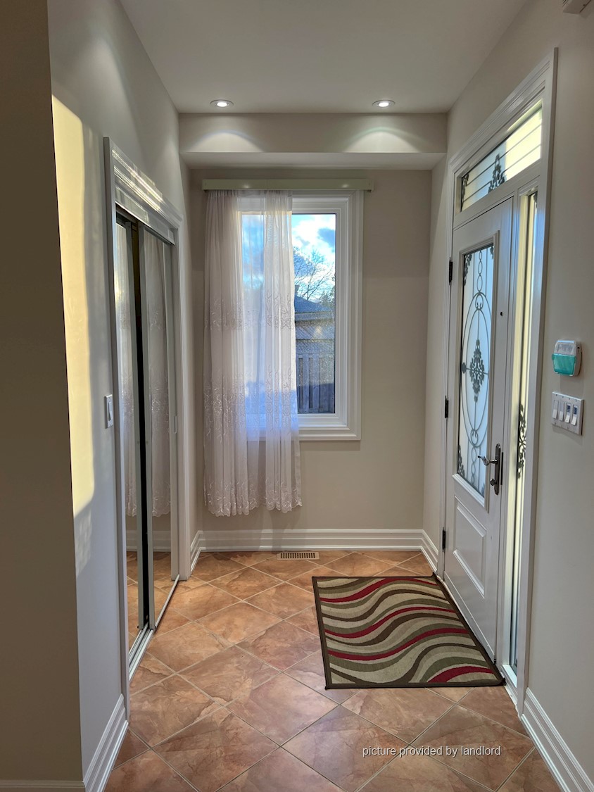 For rent BloorDixie Mississauga, 3+ bdrm Viewit 231737