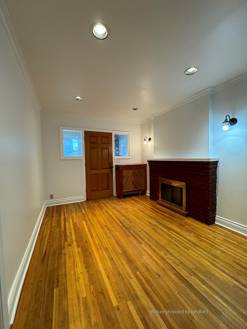 For rent St Clair Ave WOld We Toronto, 3+ bdrm Viewit 232036