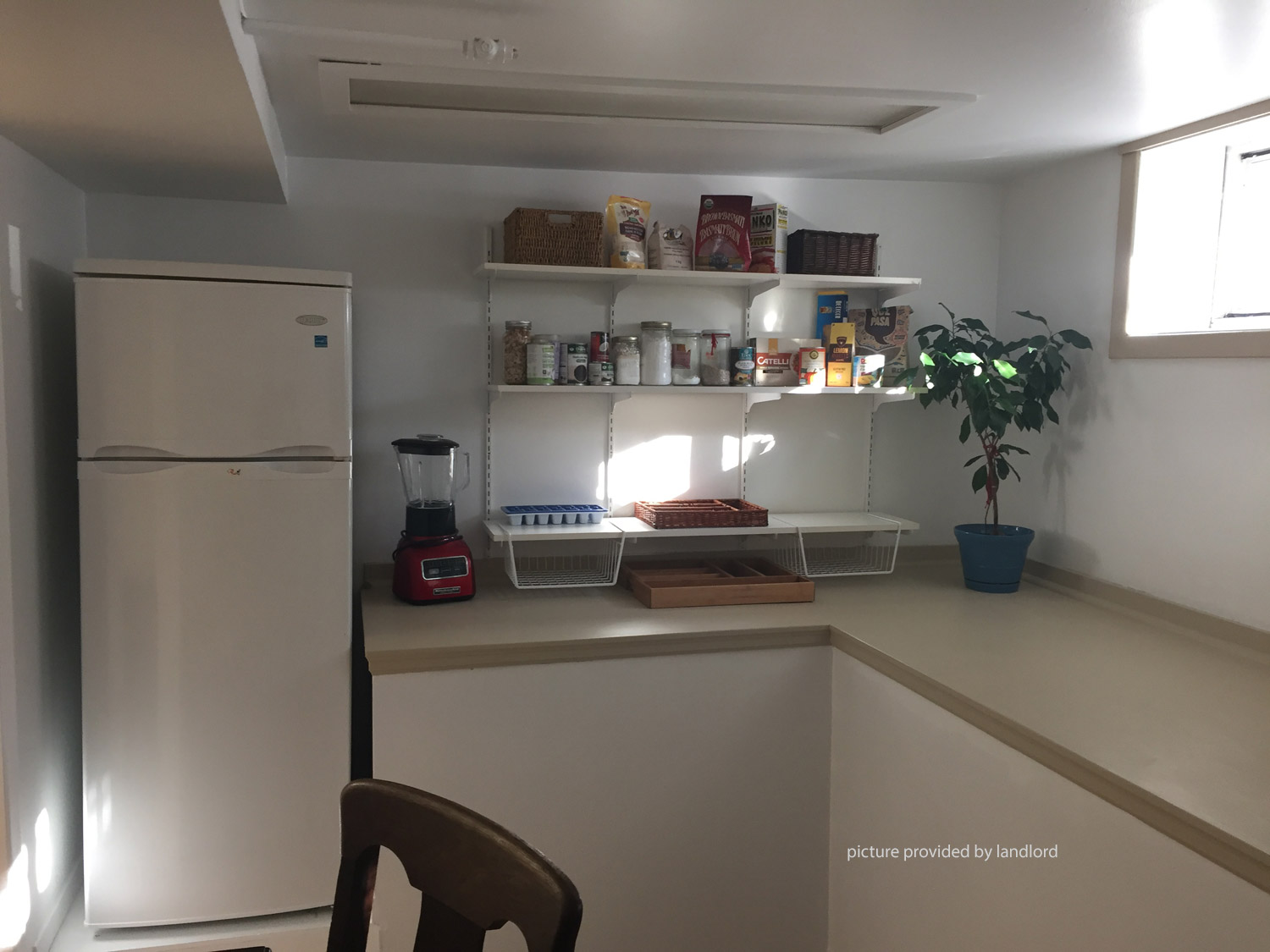 For rent VictoriaMosley Aurora, Bach Viewit 232429