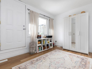 3+ Bedroom apartment for rent in TORONTO 