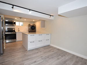 Bachelor apartment for rent in ETOBICOKE