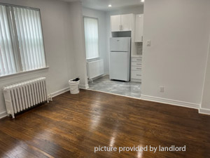 Bachelor apartment for rent in TORONTO 