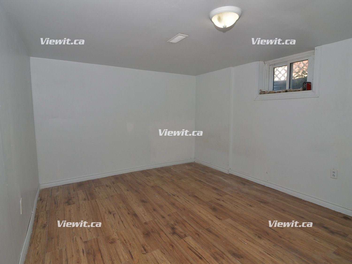 For rent MarkhamLawrence Scarborough, Bach Viewit 233110