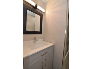 Bachelor apartment for rent in TORONTO   
