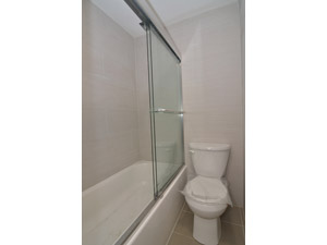 Bachelor apartment for rent in TORONTO   
