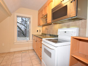 3+ Bedroom apartment for rent in TORONTO   