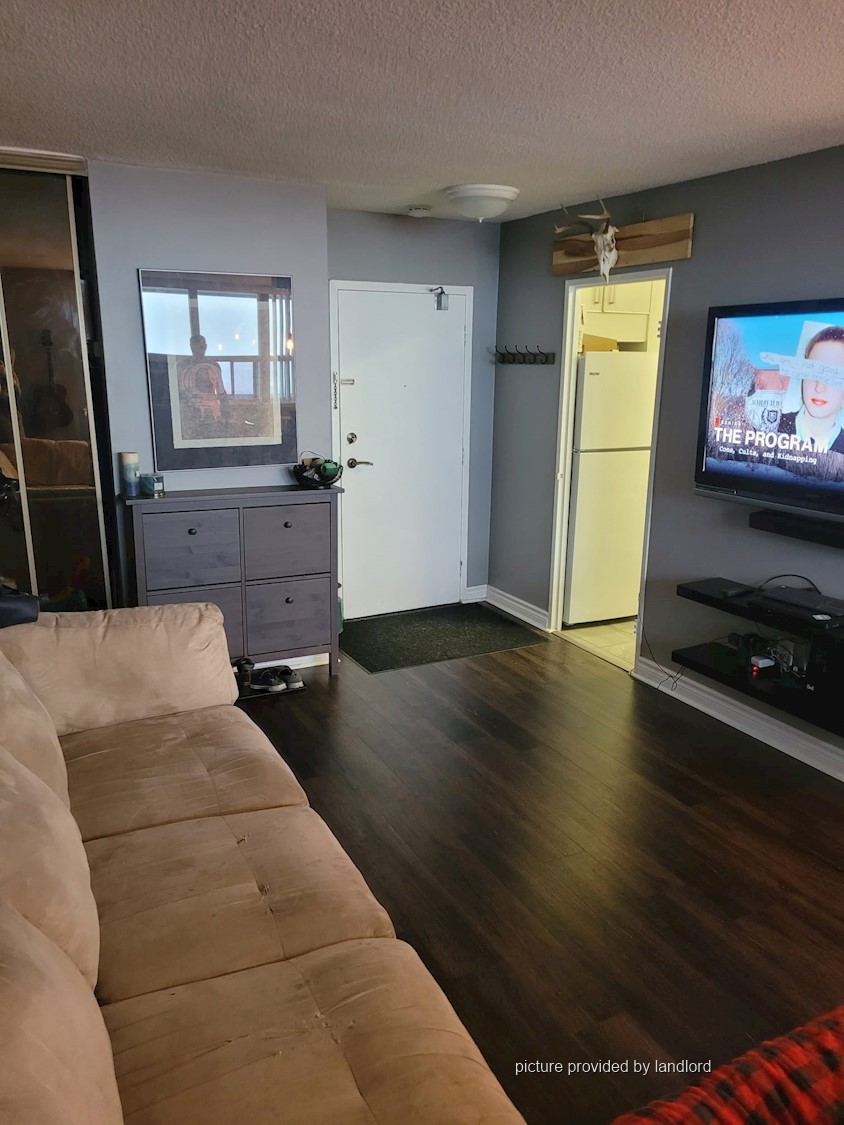 For rent EglintonCaledonia Toronto, 1 bdrm Viewit 234121