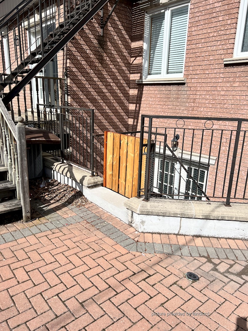 For rent DufferinGlencairn Toronto, 2 bdrm Viewit 234399