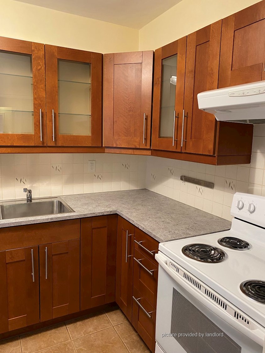 For rent 100 Coe Hill Drive Toronto, 2 bdrm Viewit 235323