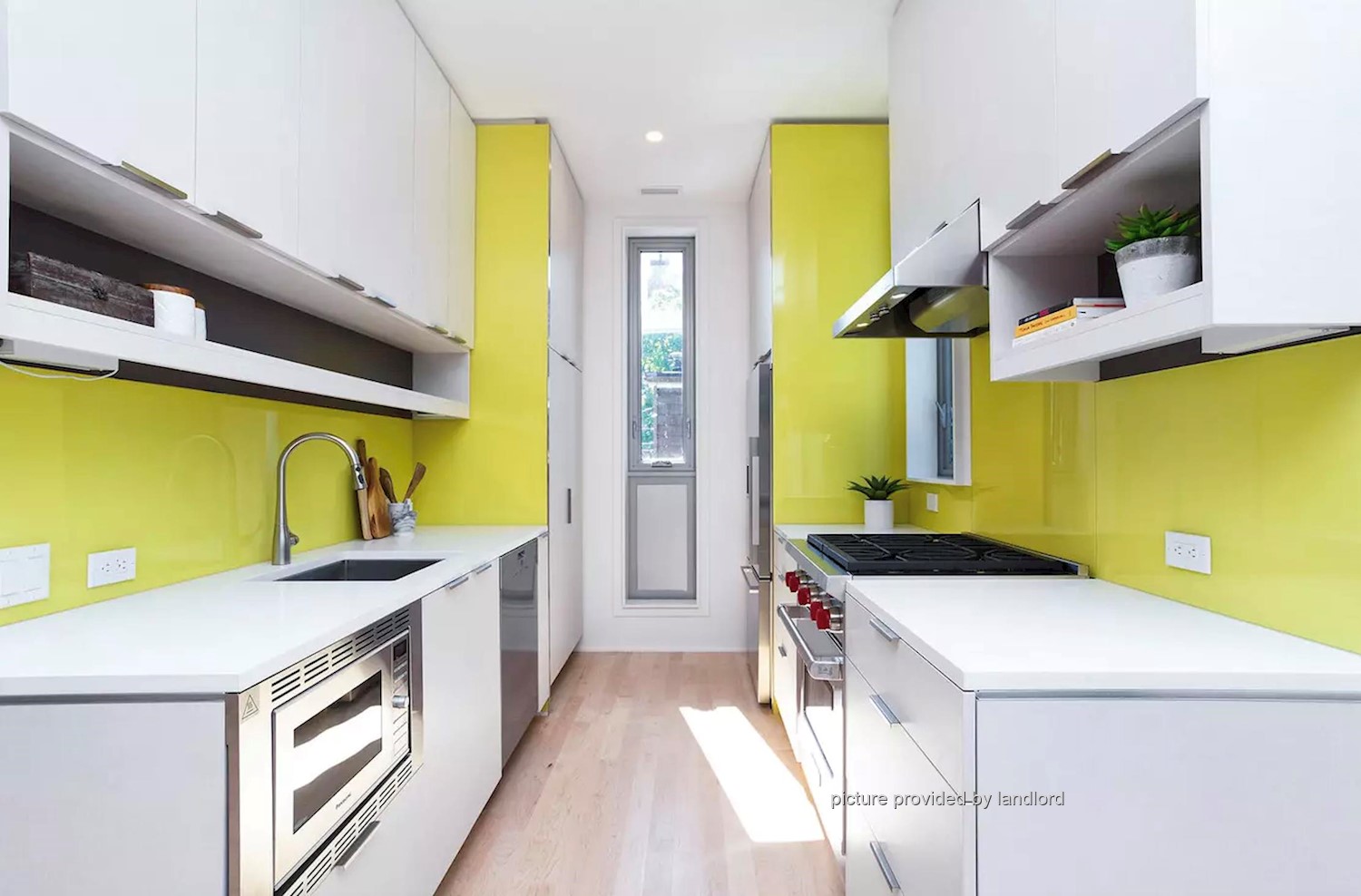 For rent Broadview AveDundas Toronto, 2 bdrm Viewit 235643