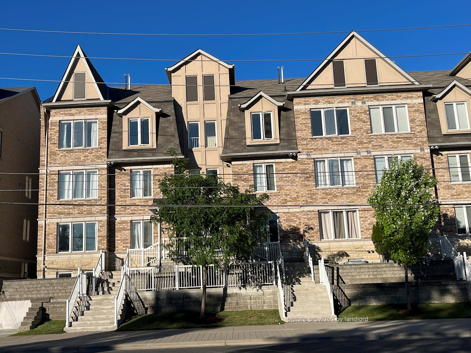 For rent WardenDanforth Toronto, 3+ bdrm Viewit 235767