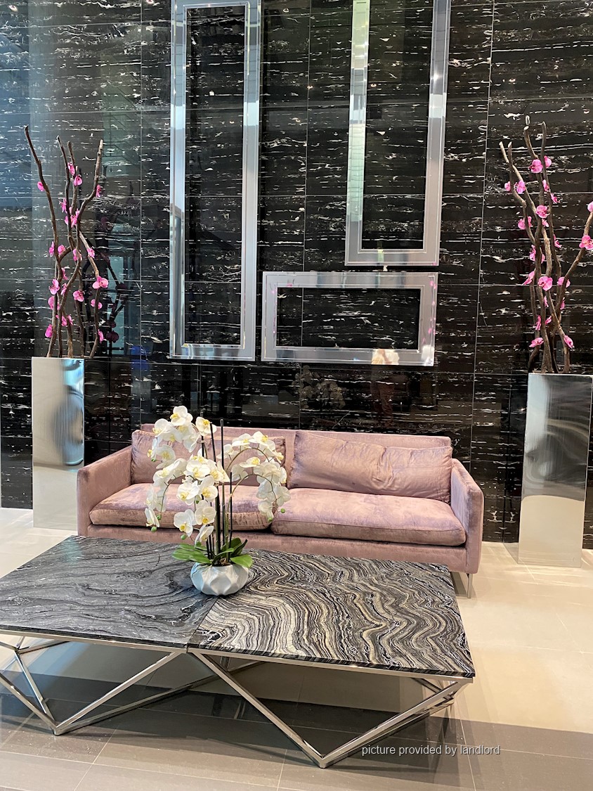 For rent Yonge16Th Richmond Hill, 1 bdrm Viewit 235824