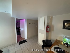 Room / Shared apartment for rent in TORONTO