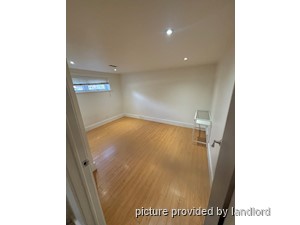 Room / Shared apartment for rent in TORONTO