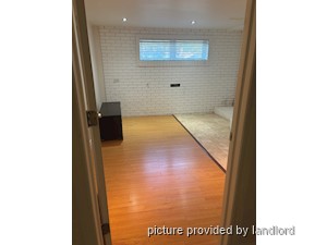Room / Shared apartment for rent in TORONTO