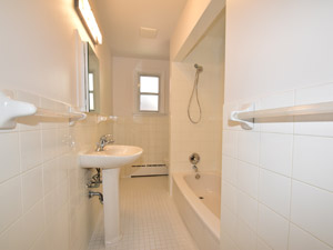 3+ Bedroom apartment for rent in TORONTO  