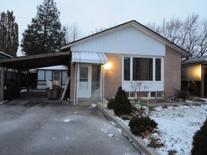 Rental House Lawrence-Scarobourgh Gold Club, Scarborough, ON